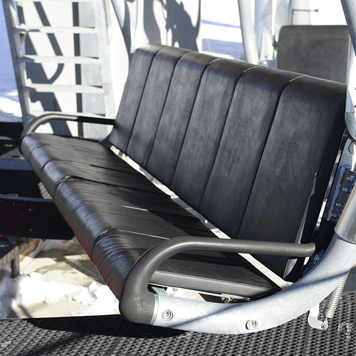 Seats and backrests on chairlifts